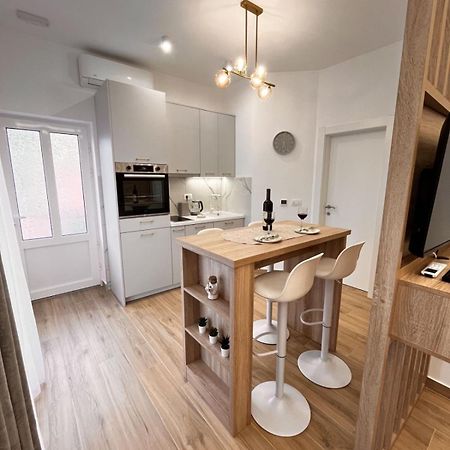 Dmm Apartments Tivat Ngoại thất bức ảnh