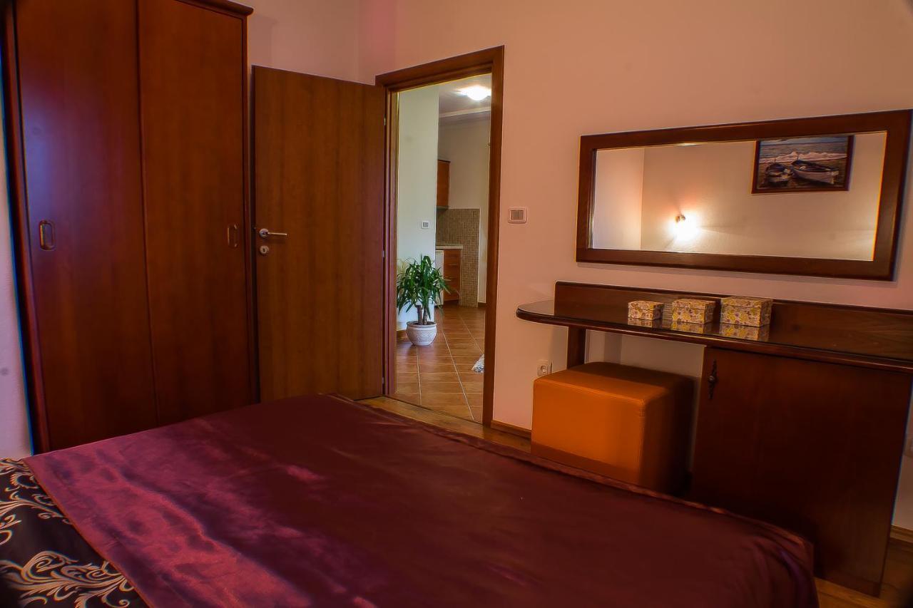 Dmm Apartments Tivat Ngoại thất bức ảnh