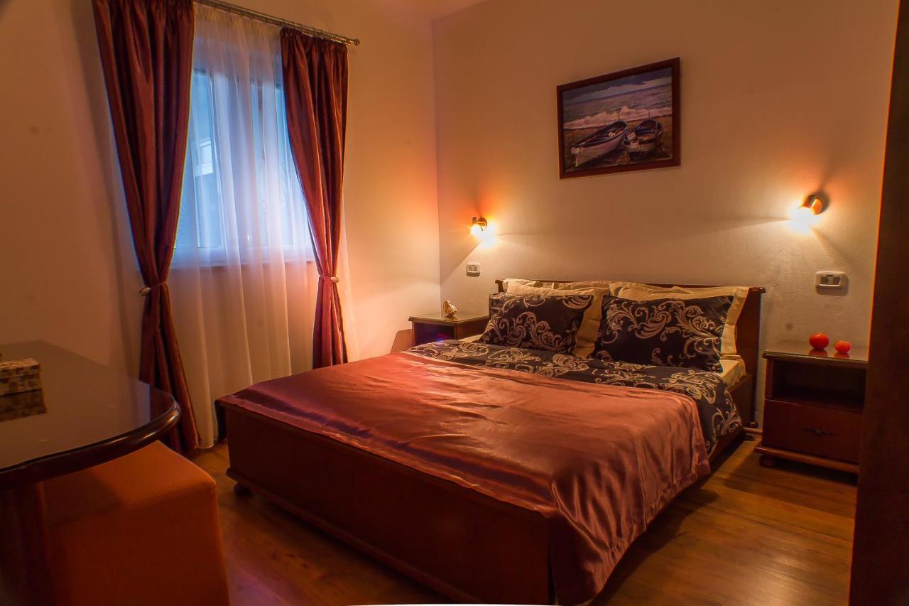 Dmm Apartments Tivat Ngoại thất bức ảnh