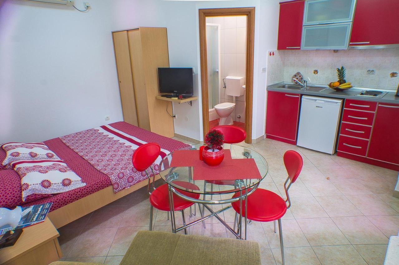 Dmm Apartments Tivat Ngoại thất bức ảnh