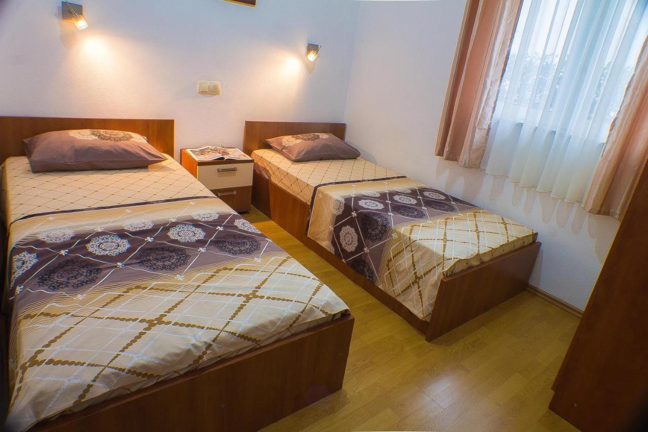 Dmm Apartments Tivat Ngoại thất bức ảnh